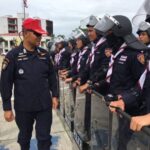 ตามนโยบายของสำนักงานตำรวจแห่งชาติ ให้ฝึกทบทวนเจ้าหน้าที่ตำรวจซึ่งปฏิบัติหน้าที่ดูแลการชุมนุมสาธารณะ