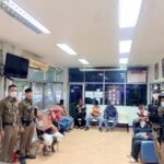 สน.บางซื่อกวาดล้างอาชญากรรมในช่วงเทศกาลฯที่ บขส.หมอชิต2 จตุจักร…จับวินเถื่อน,ไม่ติดป้ายทะเบียนเพียบ!!