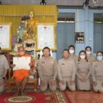 ผู้ว่าราชการจังหวัดนนทบุรีเป็นประธานถวายโฉนดที่ดินที่ตั้งวัดตำหนักใต้