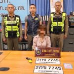 จับกุมสาวใช้ป้ายทะเบียนรถยนต์และป้ายแสดงการชำระภาษีประจำปีปลอม