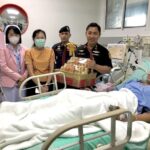 “ราชทัณฑ์ เข้าเยี่ยมและบำรุงขวัญตำรวจ ที่ถูกต่อหัวเสือต่อยจนได้รับบาดเจ็บใกล้จุดปะทะ เสี่ยแป้ง”