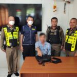 บก.ทล.ไลก่วดขันรถบรรทุกน้ำหนักเกิน พบโชเฟอร์อาการพิรุธตรวจค้นรถพบปืนเถื่อนอยู่ในสภาพพร้อมใช้งาน