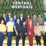 CENTRALPATTANA “หล่งชื่อ ลี” และ “แฟรงค์ ธนัตศรันย์ ซำทองไหล” ฉลองเปิดไฟต้นคริสต์มาสยักษ์ที่สูงที่สุดในจังหวัดนนทบุรี พร้อมจุดถ่ายภาพสุดว้าว ที่งาน “CHRISTMAS TREE LIGHT UP CELEBRATION 2024”