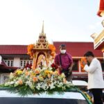 สำนักงานบางซื่อ พร้อมพี่น้องชาวชุมชน สืบสานประเพณี “แห่เรือชักพระหลวงพ่อสัมฤทธิ์” มรดกทางวัฒนธรรมกเอว่า 100 ปี เขตบางซื่อ