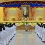 ทำบุญตักบาตรถวายพระราชกุศล และพิธีวางพานพุ่มดอกไม้ถวายราชสักการะ เนื่องในวันคล้ายวันพระบรมราชสมภพพระบาทสมเด็จพระบรมชนกาธิเบศร มหาภูมิพลอดุลยเดช บรมนาถบพิตร วันชาติ