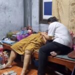 หลานโหดขอเงินอาไม่ได้ ย่าเข้าห้ามโดนกระหน่ำยิงเสียชีวิตคาที่