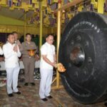 ชาวจังหวัดนนทบุรีร่วมกันสวดมนต์ส่งท้ายปีเก่าต้อนรับปีใหม่ 2567