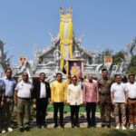 ศรีสะเกษ ! ชาวบ้านแห่ตะโกนขอพรหลวงพ่อทอง พระพุทธรูปศักดิ์สิทธิ์แห่งวัดบ้านด่านเนืองแน่น