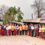 ศรีสะเกษ ! นายอำเภอไพรบึงเปิดกิจกรรมโครงการอำเภอศีล 5 นุ่งผ้าไทยใส่บาตร ทำความดีวิถีพอเพียง