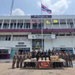 “บิ๊กอ้อม” ติดตามการปฏิบัติงานของสถานีตำรวจพร้อมทั้งตรวจการปฏิบัติงานในส่วนที่เกี่ยวข้องกับศูนย์ปฏิบัติการสำนักงานตำรวจแห่งชาติในการดูแลประชาชน