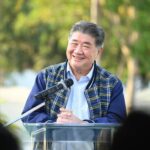 “ภูมิธรรม” ลงพื้นที่วัดเทียนถวาย ปทุมธานี เตรียมทำโป๊ะเทียบเรือ สร้างรายได้ให้ท้องถิ่น ชูใช้เสน่ห์พื้นถิ่นพัฒนาปริมณฑล
