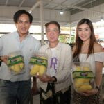รองผู้ว่าราชการจังหวัดนนทบุรีเปิดงานล้งทุเรียนเมืองทอง เพื่อเป็นส่วนหนึ่งในการสนับสนุนชาวสวนทุเรียนไทย และให้ประชาชนได้บริโภคทุเรียนเกรดพรีเมี่ยมของไทย