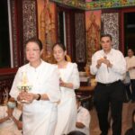 รองผู้ว่าราชการจังหวัดนนทบุรีพร้อมพุทธศาสนิกชนชาวนนทบุรีร่วมกิจกรรมเวียนเทียน เนื่องในวันวิสาขบูชา ประจำปี 2567