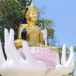 “ศรีสะเกษ” ศิลปิน-ดารา แห่ร่วมงานบุญประจำปี “วัดศรีสมบูรณ์รัตนาราม” คึกคัก ขณะที่ชาวบ้านแห่ขอหวยหลวงพ่อโชคดี