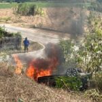 ไม่เชื่ออย่าลบหลุ่ ปฏิหาริย์มีจริง ! หมอหนุ่มควบเก่งเสียหลักชนแผงเหล็กการ์ดเรล