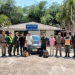 ตม.กาญจนบุรี จับพม่าขนพม่าเข้าเมือง สารภาพได้ค่าจ้าง 6 พัน ส่วนแรงงานจ่ายคนละ 1 หมื่น หวังไปทำงานที่ จ.ราชบุรี