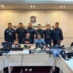 ตร.ท่องเที่ยวจับกุมแก๊งแขกขาวล้วงกระเป๋าลักทรัพย์นักท่องเที่ยวในสนามบินสุวรรณภูมิ