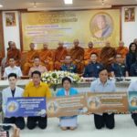 คณะศิษยานุศิษย์หลวงปู่แสง ญาณวโร อดีตเจ้าอาวาสวัดป่าดงสว่างธรรม ร่วมจัดแถลงข่าวและพิธีมอบทรัพย์มรดกเพื่อสาธารณประโยชน์ให้แก่โรงพยาบาล