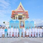 จังหวัดชลบุรี จัดพิธีเจริญพระพุทธมนต์และทำบุญตักบาตรถวายพระราชกุศล