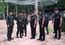 “รมว.กลาโหม” ตรวจเยี่ยมชายแดนไทย–กัมพูชา ตรวจความพร้อมฐานปฏิบัติการ และให้กำลังใจทหารแนวหน้า