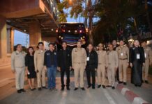 พสกนิกรชาวจังหวัดนนทบุรีหลั่งไหลเข้ากราบถวายบังคมสมเด็จพระนางเจ้าสิริกิติ์ พระบรมราชินีนาถ พระบรมราชชนนีพันปีหลวง น้อมสำนึกถึงพระมหากรุณาธิคุณ