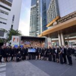 ศาลยุติธรรมห่วงใยพร้อมส่งกำลังใจถึงผู้ประสบภัยน้ำท่วมภาคใต้-ภาคกลาง ประธานศาลฎีกาส่งรถพ่วง 18 ล้อ-บรรทุก 6 ล้อ บริจาคของชุดแรกลงภาคใต้