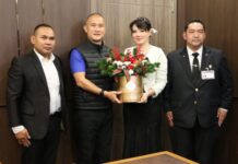 ปรึกษาชมรมแบดมินตันสื่อมวลชนเข้าพบผู้ช่วย ผบ.ตร. แสดงความยินดีเลื่อนตำแหน่ง–สวัสดีปีใหม่