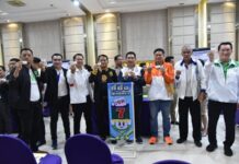 นนทบุรี- รับสมัคร ส.ส. วันแรกจังหวัดนนทบุรีคึกคัก ผู้สมัครครบทั้ง 8 เขต กองเชียร์แห่ให้กำลังใจแน่นพื้นที่