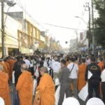 นนทบุรี-ทำบุญตักบาตรต้อ