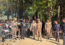 สมเด็จพระกนิษฐาธิราชเจ้า กรมสมเด็จพระเทพรัตนราชสุดาฯ สยามบรมราชกุมารี ในโอกาสเสด็จพระราชดำเนินไปทรงติดตามการดำเนินงานโครงการพัฒนาเด็กและเยาวชนในถิ่นทุรกันดาร