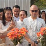 ดร.วิน ธนพชรโภคิน พร้อมครอบครัว ประกอบพิธีลงเสาเอก เสริมสิริมงคล ก่อสร้างอาคารสำนักงานแห่งใหม่ บริษัท วินแอนด์วิน คอร์เปอเรท จำกัด