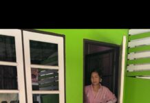 หนุ่มหลอนยา เดินแก้ผ้าในหมู่บ้าน แจ้ง ผญบ. ตรวจสอบ ก่อนประสาน ตร. มารับตัวไปบำบัด