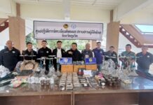 ปกครองจังหวัดภูเก็ต – บุกทลายบาร์รัสเซีย ลอบขายบารากู่กลางโบ๊ทอเวนิว ไม่เกรงกฎหมาย! จับกุม 2 ผู้ต้องหา ยึดของกลางเพียบ