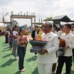 ร้อยเอ็ด – ผู้ว่าฯ ร้อยเอ็ด เปิดงานประเพณีบุญผะเหวดเกษมทรัพย์สามัคคี ประจำปี 2569 นางรำลูกศิษย์วัด 101 คน ห่มสไบใส่ยีนส์ รำถวายพระอุปคุตอย่างงดงาม