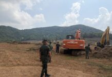 สนธิกำลังตรวจ รถแบคโฮ 4 คัน บุกปรับใกล้แนวภูเขาบางเสร่ ผิดยึด-ดำเนินคดีทันที