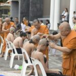 นนทบุรี – จัดพิธีโกนผมว่าที่สามเณร ถวายเป็นพระราชกุศลสมเด็จพระพันปีหลวงฯ