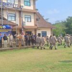 พ.ต.ต.วรเมธ ธรรมจันตา นายกเทศมนตรีตำบลหงาว อำเภอเทิง เปิดกิจกรรมสวนสนาม อปพร. ยิ่งใหญ่ เชิดชูเกียรติอาสาสมัครทำงานเพื่อสังคม