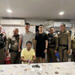 ตร.เมืองภูเก็ต – รวบหนุ่มวัย 25 ปี พร้อมอาวุธปืนและเครื่องกระสุนครบชุด พบเสพยา!