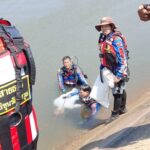 ทหารยศพันเอก เดินทางมางานเลี้ยงรุ่นคืนนี้ จะไปไหว้พระทำบุญช่วงเช้าที่วัดไชยชุมพลชนะสงคราม หรือวัดใต้ รถเกิดเสียหลักพุ่งตกคลองดับสลด