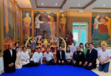 ฉะเชิงเทรา มุทิตาสักการะเจ้าอาวาสวัดโสธรฯ เนื่องในโอกาสวันคล้ายวันเกิดและเทศกาลสงกรานต์