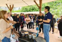 สำนักงานพาณิชย์จังหวัดกาญจนบุรี จัดโครงการอบรมและศึกษาดูงานการพัฒนาพื้นที่ระเบียงเ