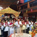 ชาวบางมดนับพันหลั่งไหลร่วมพิธี “สรงน้ำหลวงพ่อโอภาสี” สืบสานศรัทธาอันงดงาม ท่ามกลางบรรยากาศเปี่ยมปีติ วันที่ 2 เมษายน 2569 เวลา 13.00 น