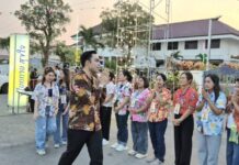 ประจวบคีรีขันธ์_มท.3 ควง ท่าน มนัญญา เปิดงานประเพณีสงกรานต์ ประจำปี 2569 ที่ประจวบฯ มีชาวทับสะแกต้อนรับจำนวนมาก เป็นไปอย่างอบอุ่น