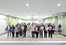ทต.บางพระ จัดโครงการส่งเสริมอาชีพ ครั้งที่ 3 หลักสูตรการทำดอกไม้และการจัดช่อดอกไม้จากลวดกำมะหยี่