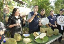 นนทบุรี-ผู้ว่าฯ นนทบุรีนำทีมบันทึกเทปตัดทุเรียนจากสวน ชวนเที่ยวงาน “Nonthaburi Guarantee ของดีเมืองนนท์ 2026”
