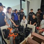ผู้ว่าฯ ชลบุรี นำทีมตรวจบ้านพลูวิลล่า เข้าข่ายนอมินีทุนจีน พบเปิดเถื่อนผิดประเภท – เจอวัยรุ่นจีนเปิดบ้านตี้ก๊าสหัวเราะ ขู่!! เอาจริงบังคับใช้กฏหมายขั้นเด็ดขาด