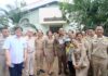 สืบสานพระปณิธาน… พล.อ.ประยุทธ์ เชิญสิ่งของพระราชทาน สู่ผืนแผ่นดินกาญจนบุรี