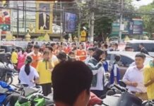 นนทบุรี ระทึกขวัญ นร.ชาย ม.2 ก่อเหตุกราดยิงครูและนร.เสียชีวิตรวม 7ราย บาดเจ็บ15ราย โรงเรียนดังย่านบางกรวย