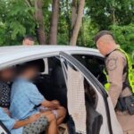 ตำรวจทางหลวงลำปางสกัดเก๋งต้องสงสัย รวบ 6 ผู้ต้องหา พบคนจีน 5 รายลอบเข้าไทย อ้างนายหน้าชวนทำงานไอที เร่งขยายผลโยงขบวนการสแกมเมอร์