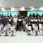เหล่ากาชาดชลบุรีปันน้ำใจ มอบชุดนักเรียน–รองเท้า 1,064 ชุด ช่วยเด็กยากไร้ 11 อำเภอ ลดภาระผู้ปกครอง